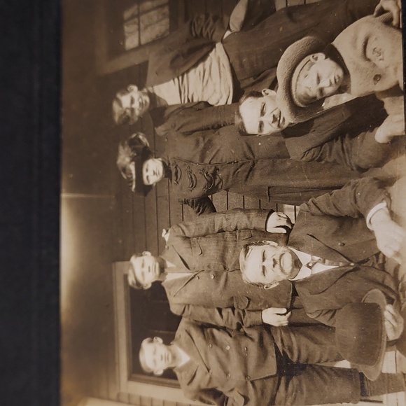 Antique Cabinet Card Photos Family Pictures F H Tims Burlington Vermont Photo - Picture 3 of 8